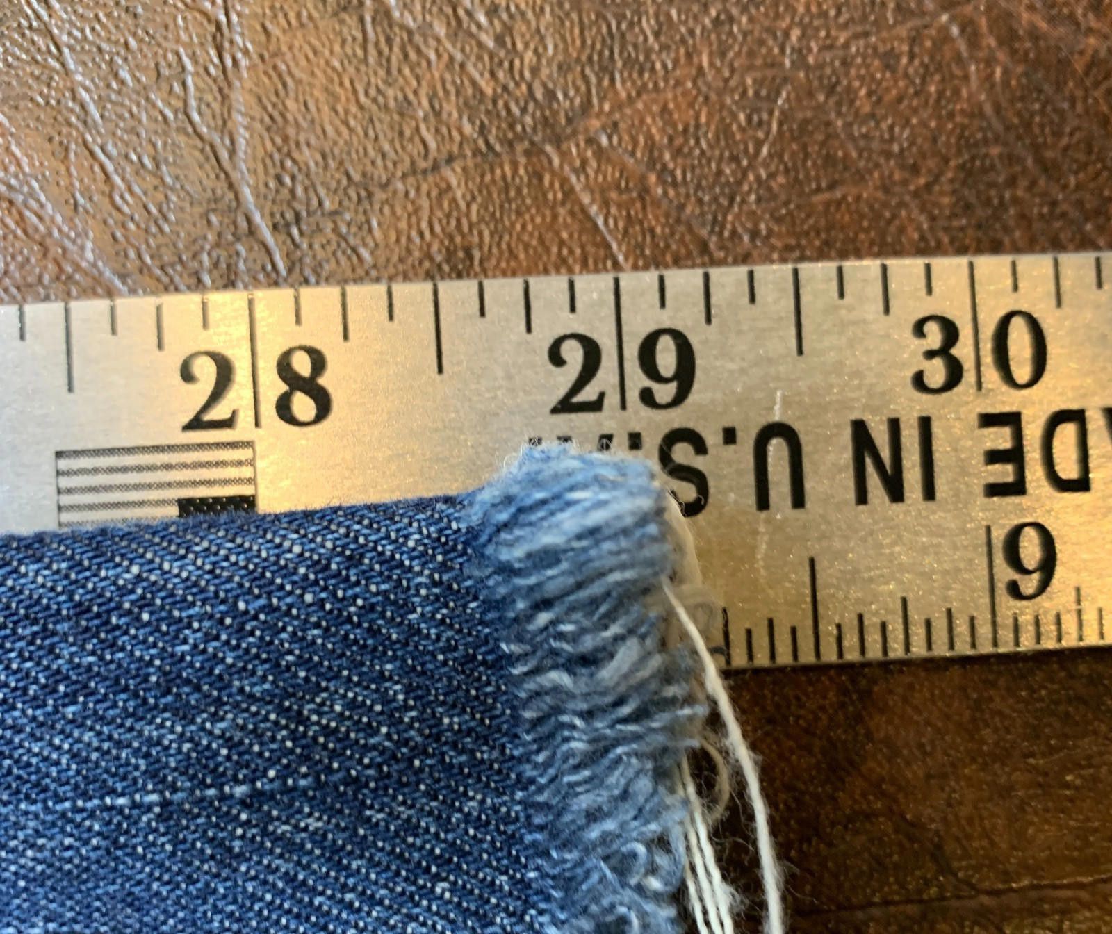 Designer Vintage Penguin Jeans 34x29 Bootcut Raw Hem White Patch (338 Size US 34 / EU 50 - 11 Thumbnail
