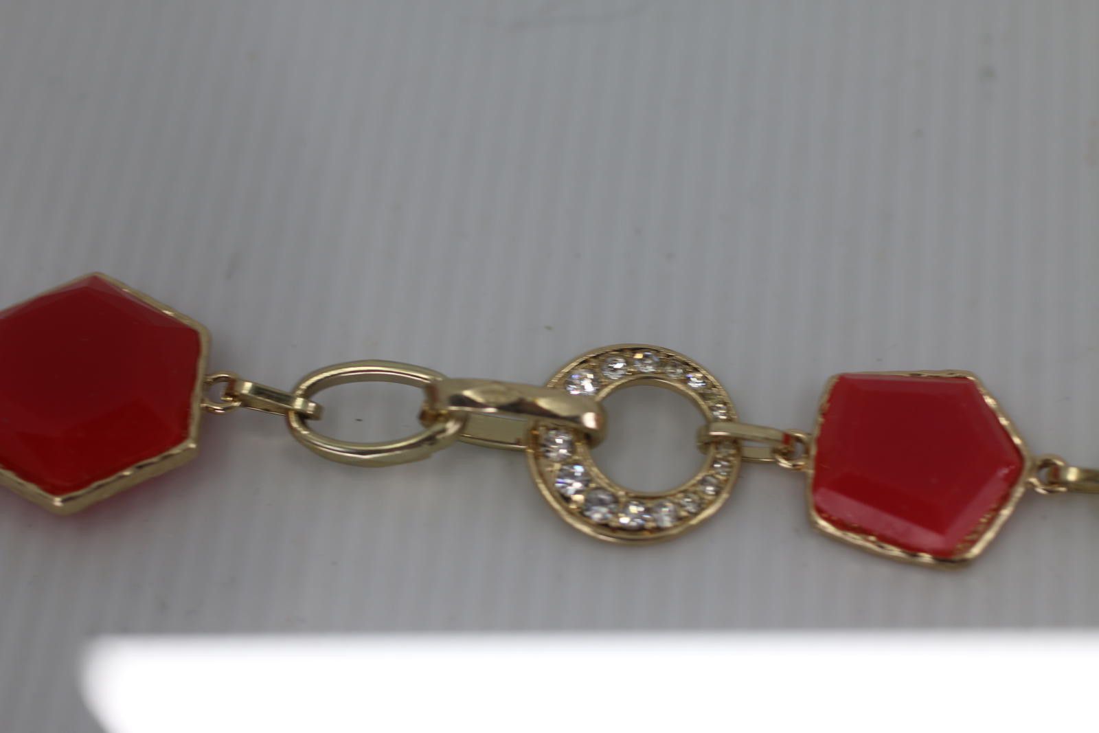 The Unbranded Brand VTG Gold Tone Red Glass Bead Necklace Geometric Stone Chain Size ONE SIZE - 11 Thumbnail