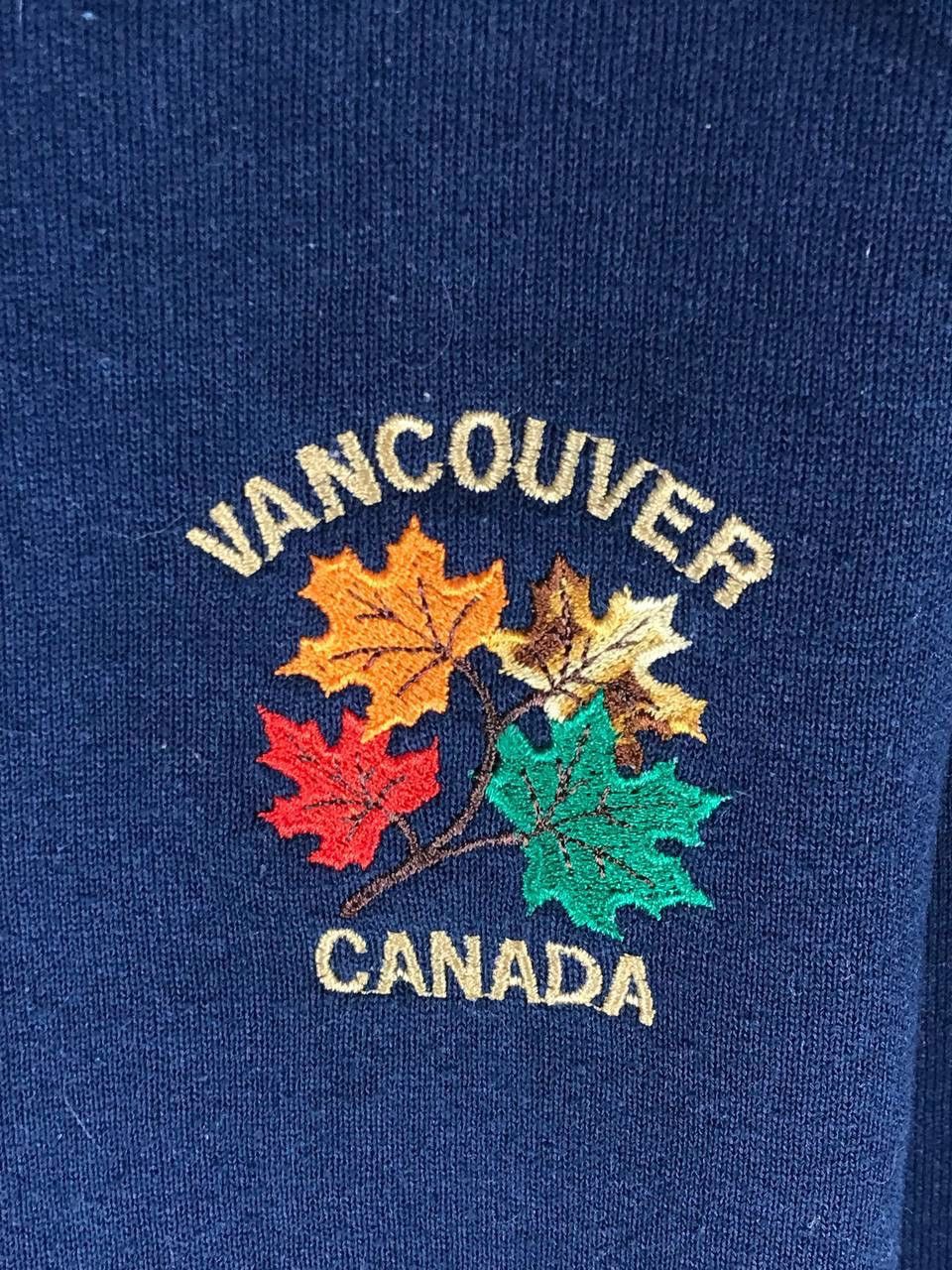 Vintage vintage vancouver canada fall summer season leaf Size US M / EU 48-50 / 2 - 3 Thumbnail