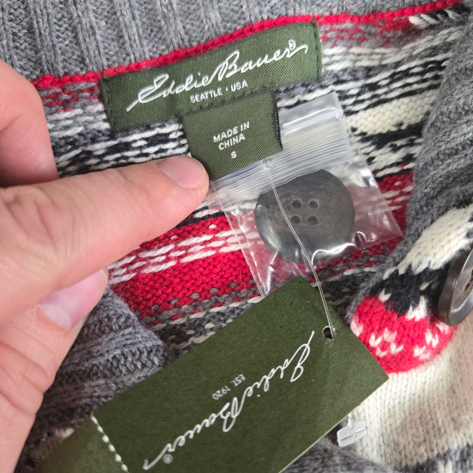 Eddie Bauer Eddie Bauer Gray Fair Isle Cardigan Size Small Size S / US 4 / IT 40 - 7 Thumbnail
