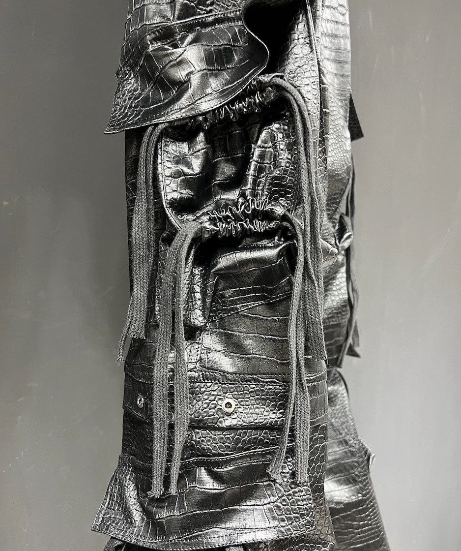 Other Snakeskin pattern cargo pants Size US 32 / EU 48 - 4 Thumbnail