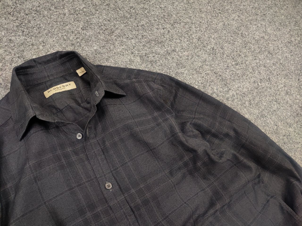 Burberry Burberry London Gray Nova Check Long Sleeve Button Shirt Size US S / EU 44-46 / 1 - 7 Thumbnail