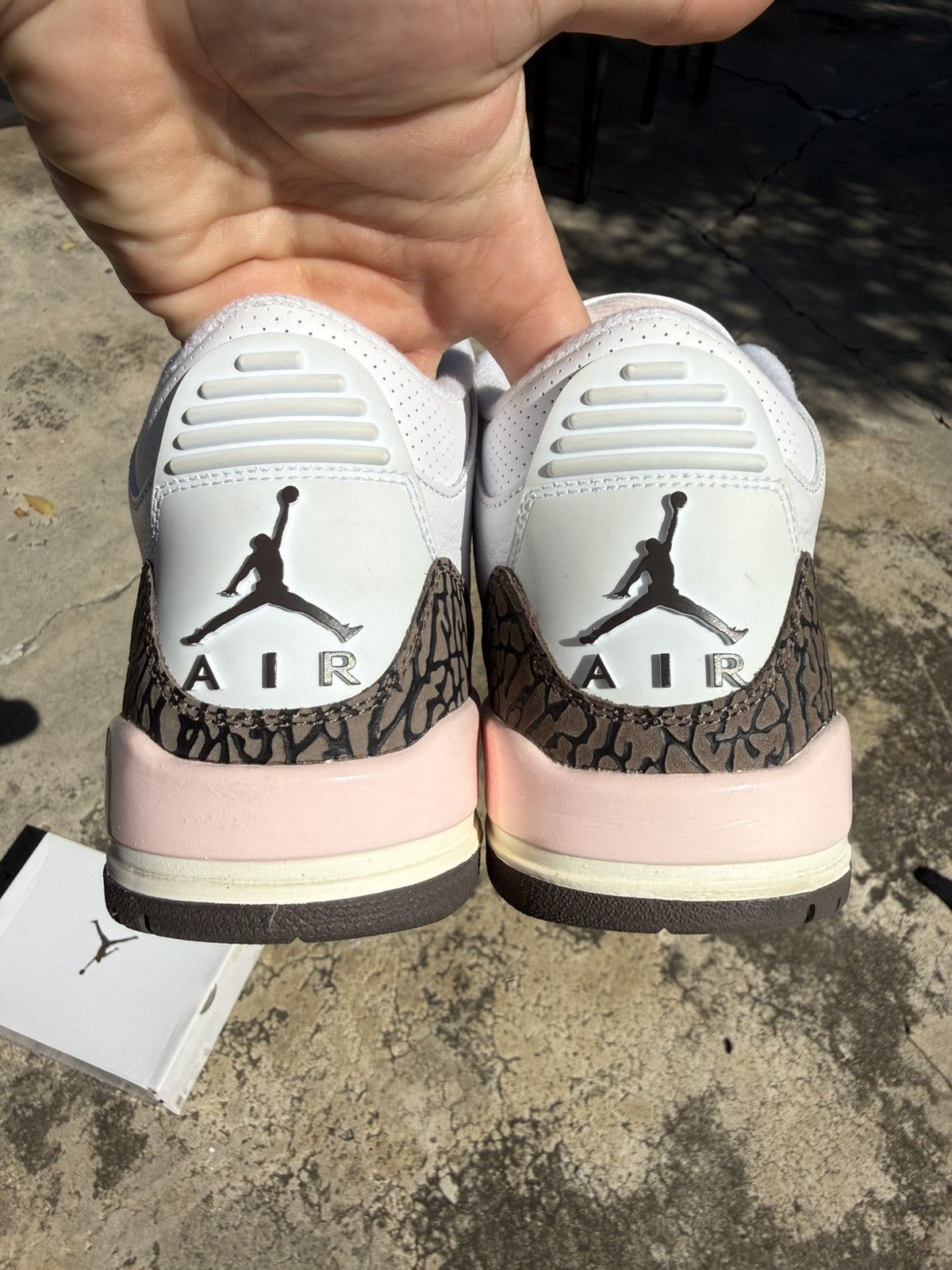 Jordan Brand WMNS AIR JORDAN 3 “Neapolitan” Size US 9 / IT 39 - 4 Thumbnail