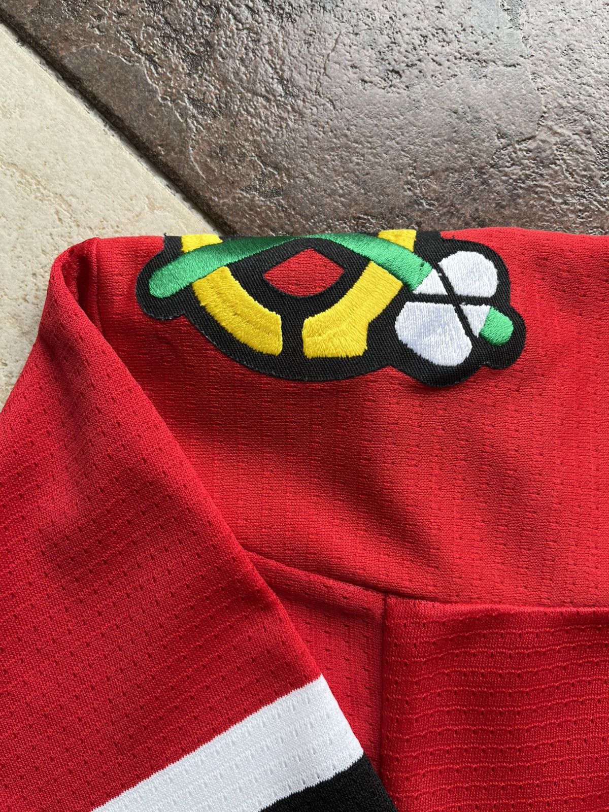 NHL × Nike VINTAGE NIKE X NHL CHICAGO BLACKHAWKS ICE HOCKEY JERSEY Size US M / EU 48-50 / 2 - 6 Thumbnail