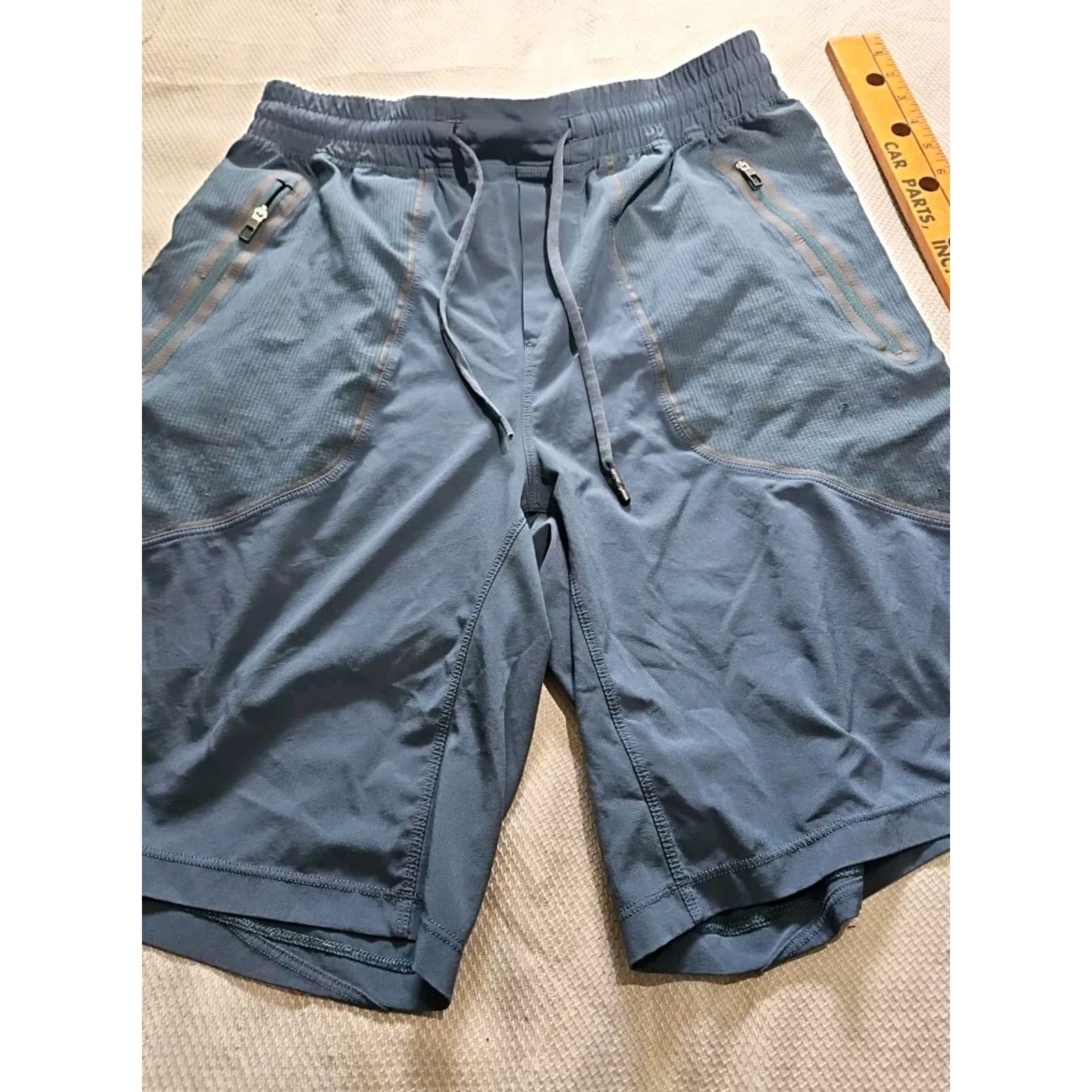 Lululemon Lululemon Shorts Mens M Blue License Train Inseam Drawstring Zip Size US 31 - 3 Thumbnail