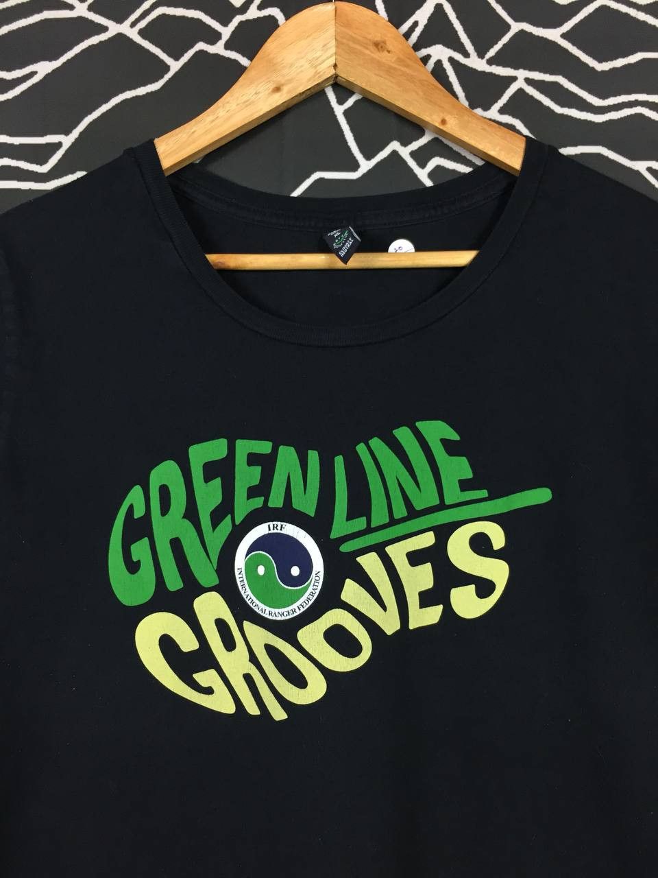 Vintage Green Line Grooves Music Protecting Nature's Protectors Tee Size XL / US 12-14 / IT 48-50 - 3 Thumbnail