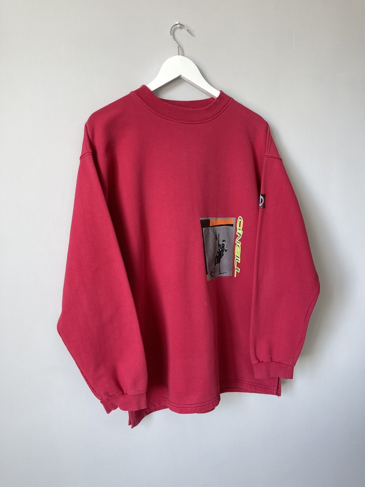 O'Neill Vintage 90s O'Neill Snowboard Surf Ski Faded Crew Sweatshirt Size US L / EU 52-54 / 3 - 11 Thumbnail