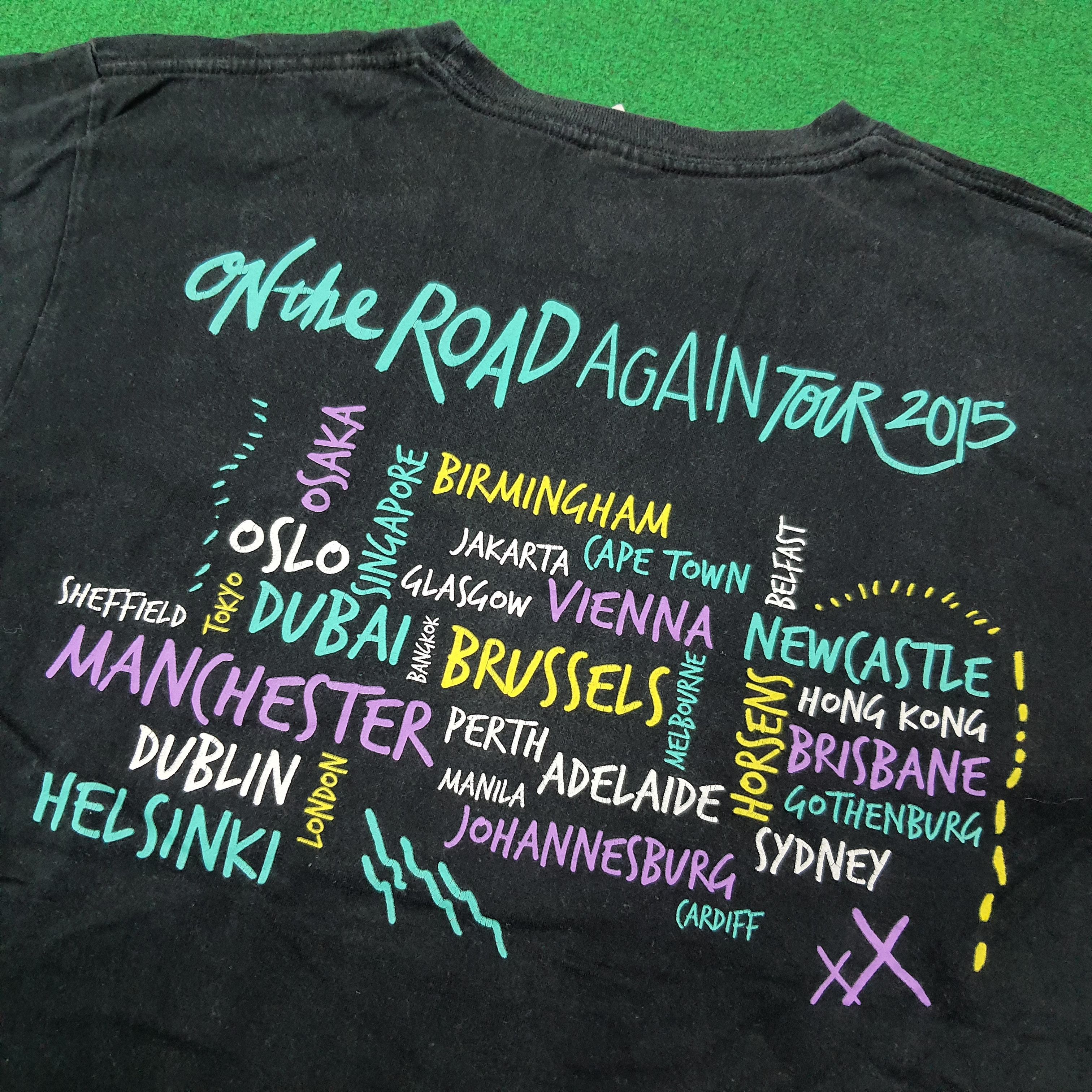 Vintage Vintage One Direction On The Road Again Tour 2015 C267N54 Size US M / EU 48-50 / 2 - 5 Thumbnail