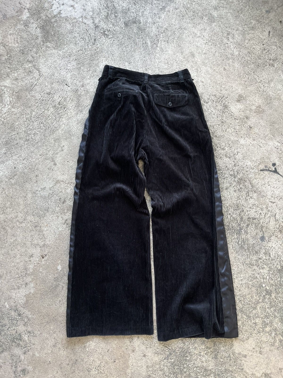 Undercover Undercover x GU Corduroy wide leg pants Size US 31 - 2 Thumbnail