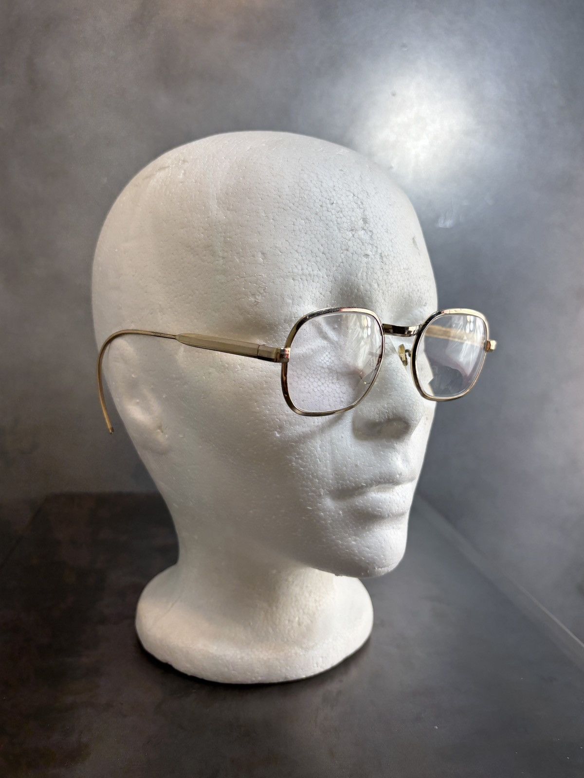 Vintage 1970s Eyeglasses Metal Full Rim 10k GF Hooked Vintage Frames Size ONE SIZE - 7 Thumbnail