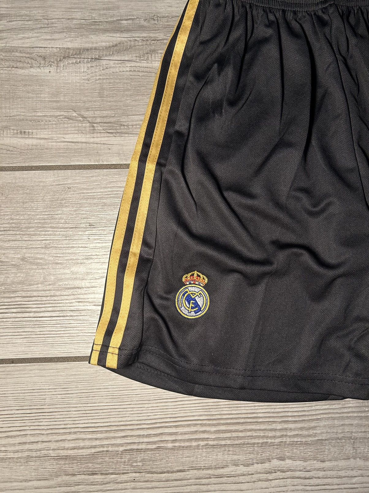 Adidas Adidas football suite Size US M / EU 48-50 / 2 - 7 Thumbnail