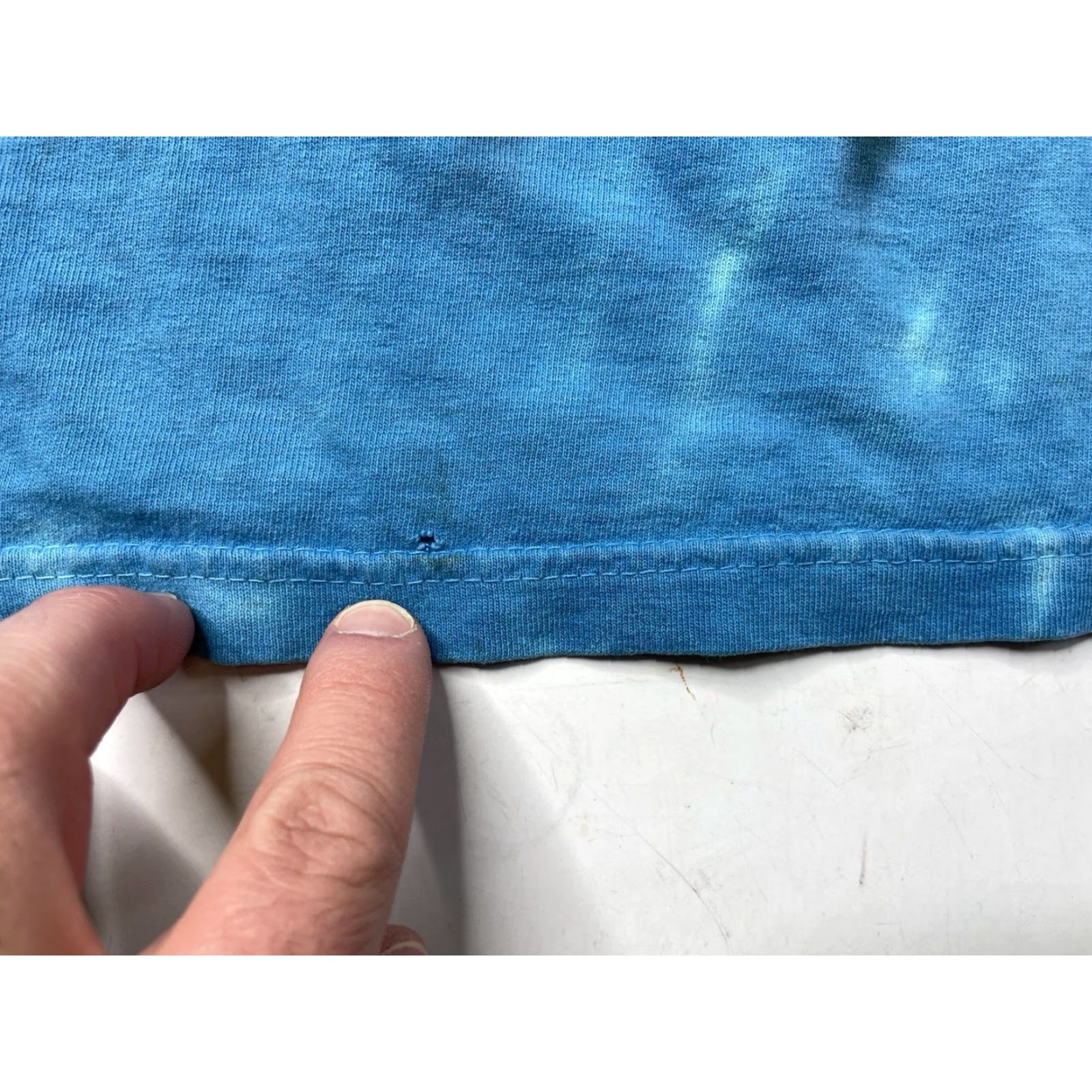 Liquid Blue VINTAGE 2003 Mad Hatter Cat Liquid Blue Tie Dye T-Shirt Mens XXL Blue Cat T-Shirt 2XL Mens Size US XXL / EU 58 / 5 - 2 Thumbnail