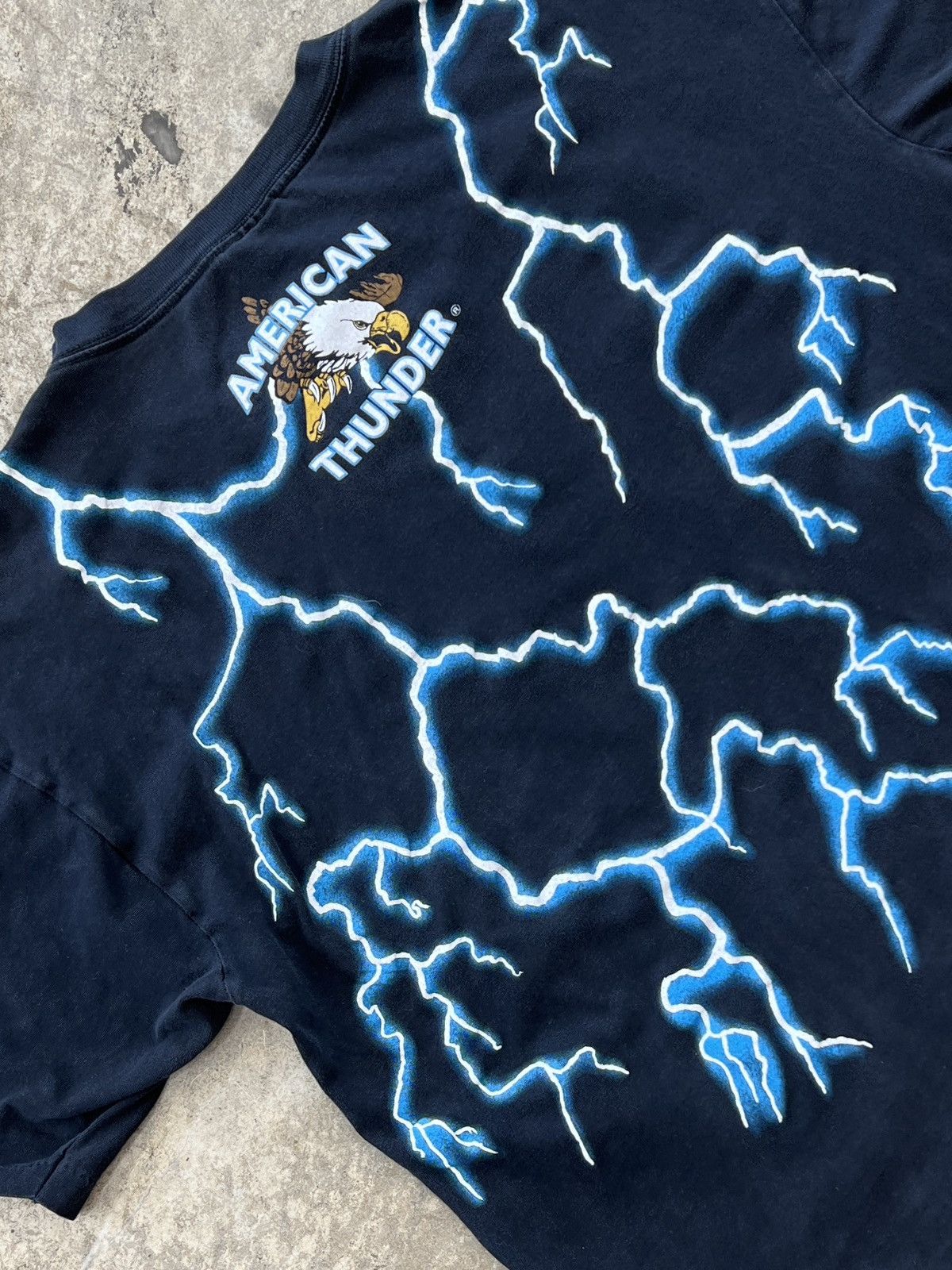 Harley Davidson Vintage American Thunder Native Lightning Eagle Tee XXL Size US XXL / EU 58 / 5 - 4 Thumbnail