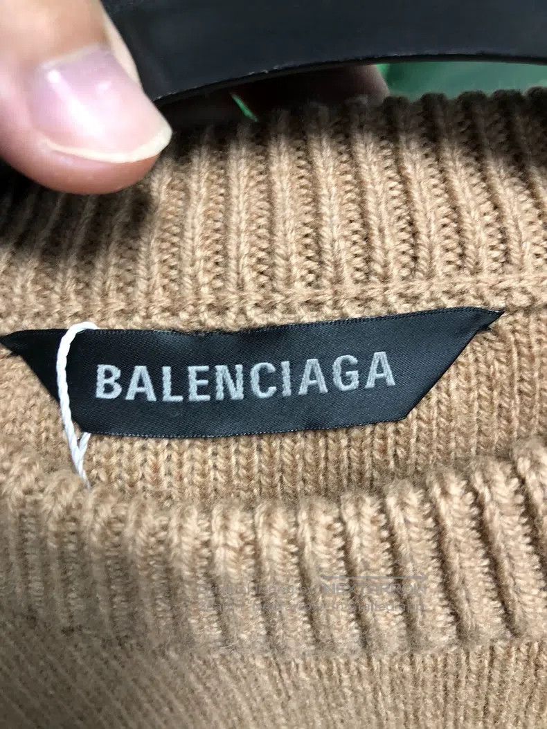 Balenciaga Balenciaga Logo Knit Crewneck Sweater Size US L / EU 52-54 / 3 - 3 Thumbnail