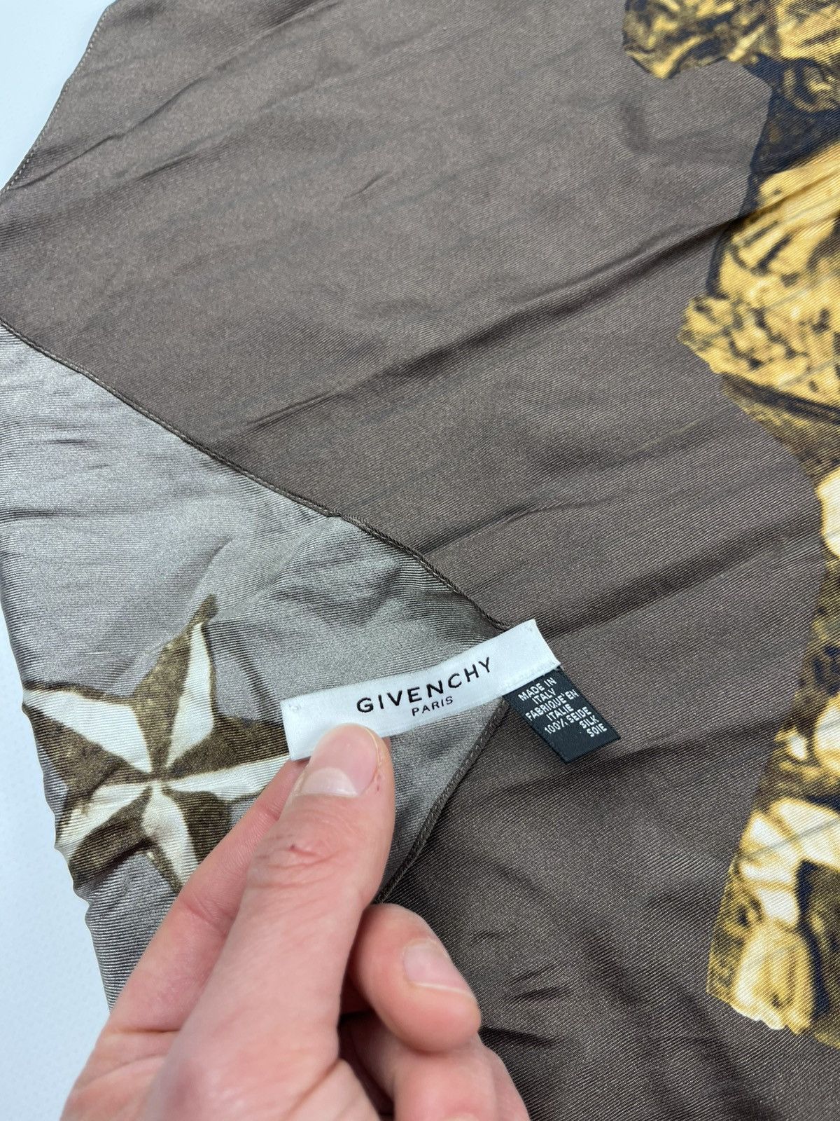 Givenchy × Riccardo Tisci Givenchy by Riccardo Tisci Rare Silk Scarf Size ONE SIZE - 5 Thumbnail