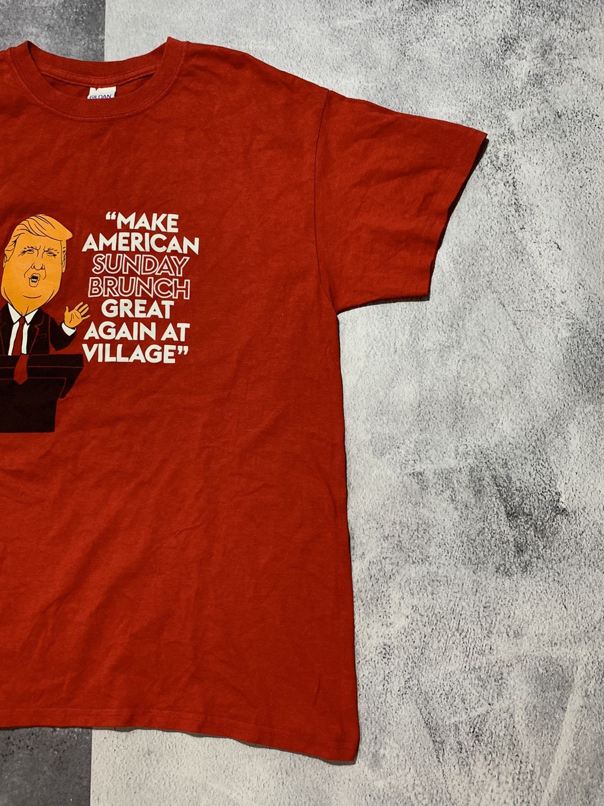 Vintage Vintage Y2K Donald Trump humour tee big logo size M Size US M / EU 48-50 / 2 - 3 Thumbnail