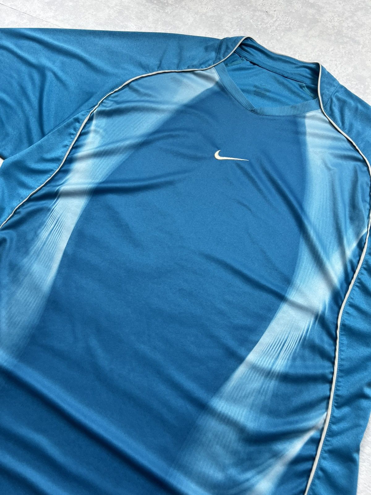 Nike 90s Nike TN Central Swoosh Vintage Drill Oversized T-Shirt Size US XL / EU 56 / 4 - 5 Thumbnail