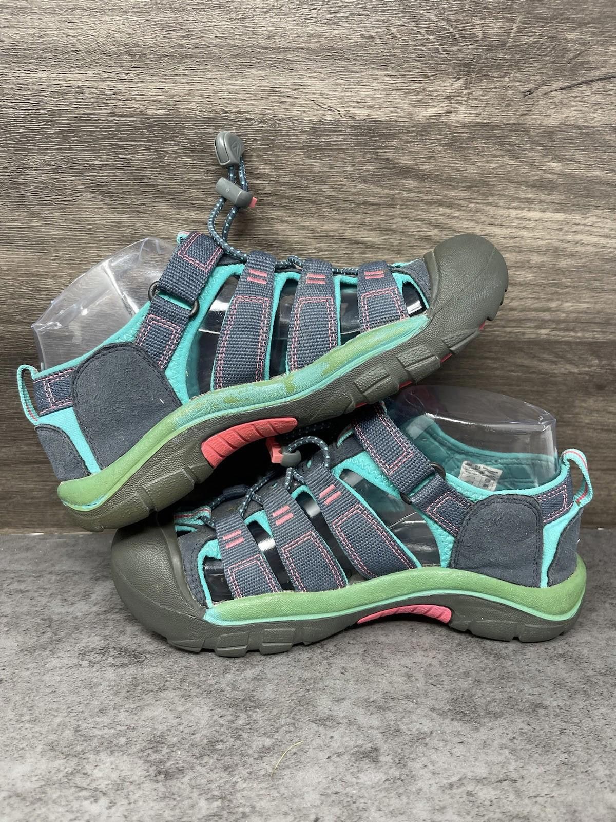 KEEN KEEN Newport H2 Sandals Kids Size 3 Blue Pink Closed Toe Size US 5 / EU 37 - 7 Thumbnail