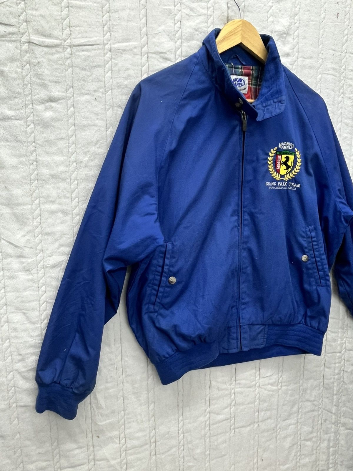 Ferrari MAGNETTI MARELLI FERARRI GRAND PRIX TEAM BOMBER JACKET Size US M / EU 48-50 / 2 - 2 Thumbnail