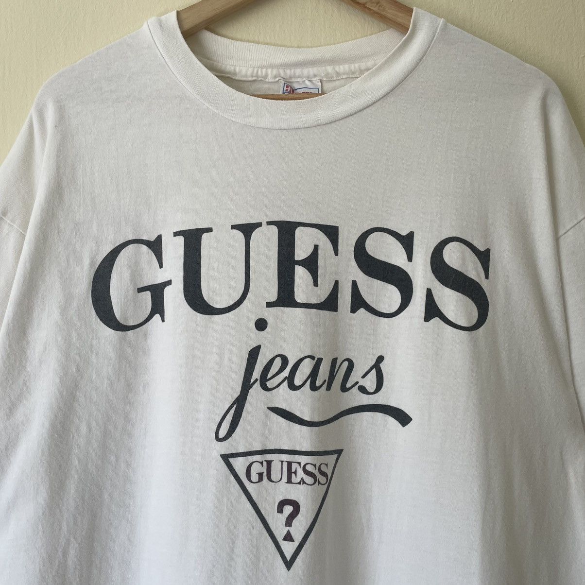 Guess Vintage Guess Iconic Logo Tee Shirt Size US XL / EU 56 / 4 - 3 Thumbnail