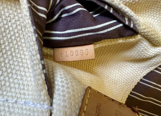Louis Vuitton Authentic Louis Vuitton Antigua Besace PM Flap Crossbody Size ONE SIZE - 15 Thumbnail