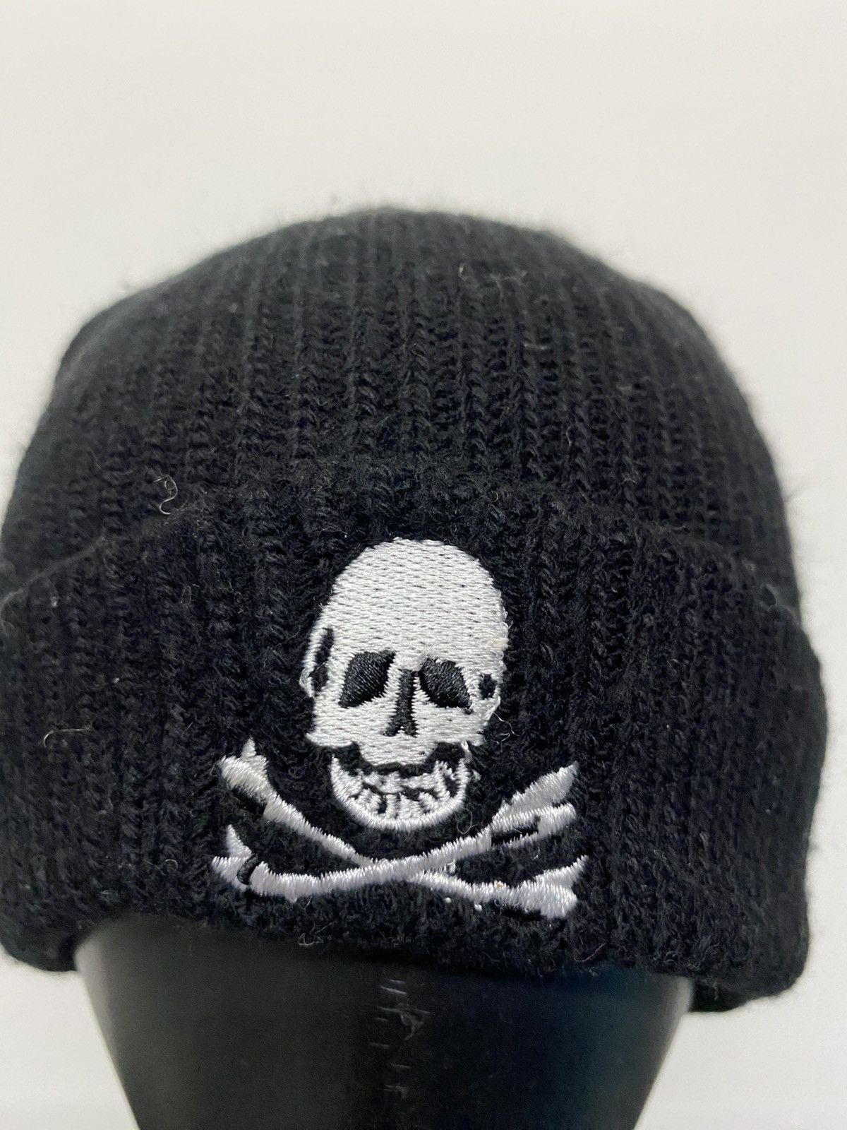 Japanese Brand Japanese Brand Skulls Small Logo Embroidered Beanie Hat Size ONE SIZE - 2 Thumbnail