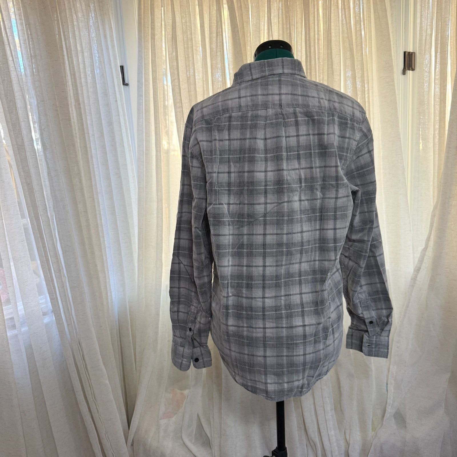 Other Legacy Copper & Oak Gray Plaid Button-Up Shirt | Sz M Size US M / EU 48-50 / 2 - 6 Thumbnail