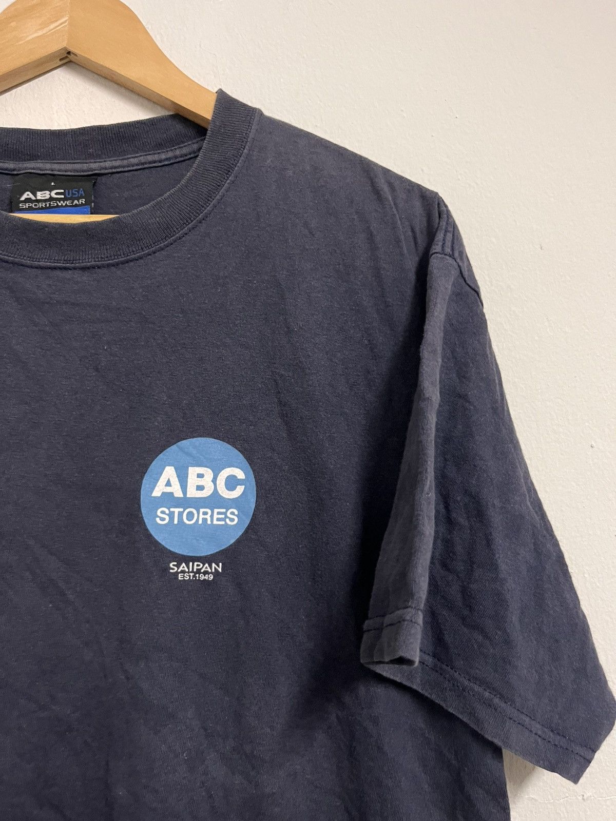 Ron Jon Surf Shop 💥Vintage ABC STORES SAIPAN HAWAII 90s Tee Size US L / EU 52-54 / 3 - 3 Thumbnail