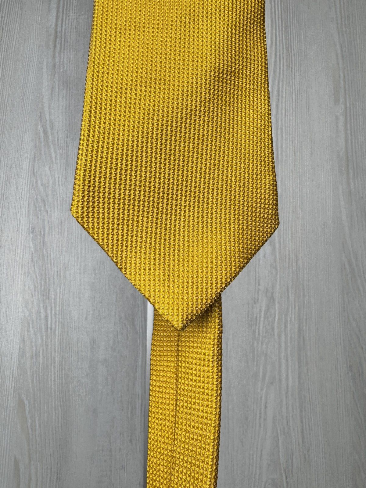 Brooks Brothers Brooks Brothers Yellow Solid Tie 100% Silk Men's Necktie USA Size ONE SIZE - 1 Thumbnail