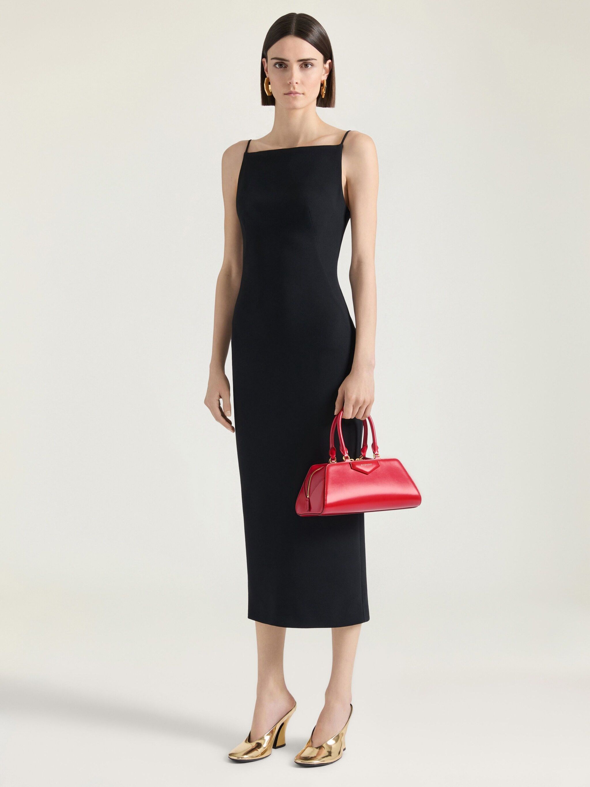 Givenchy o1srvl11e0926 Size: OS / Small Antigona East-West Bag in Red Size ONE SIZE - 2 Thumbnail
