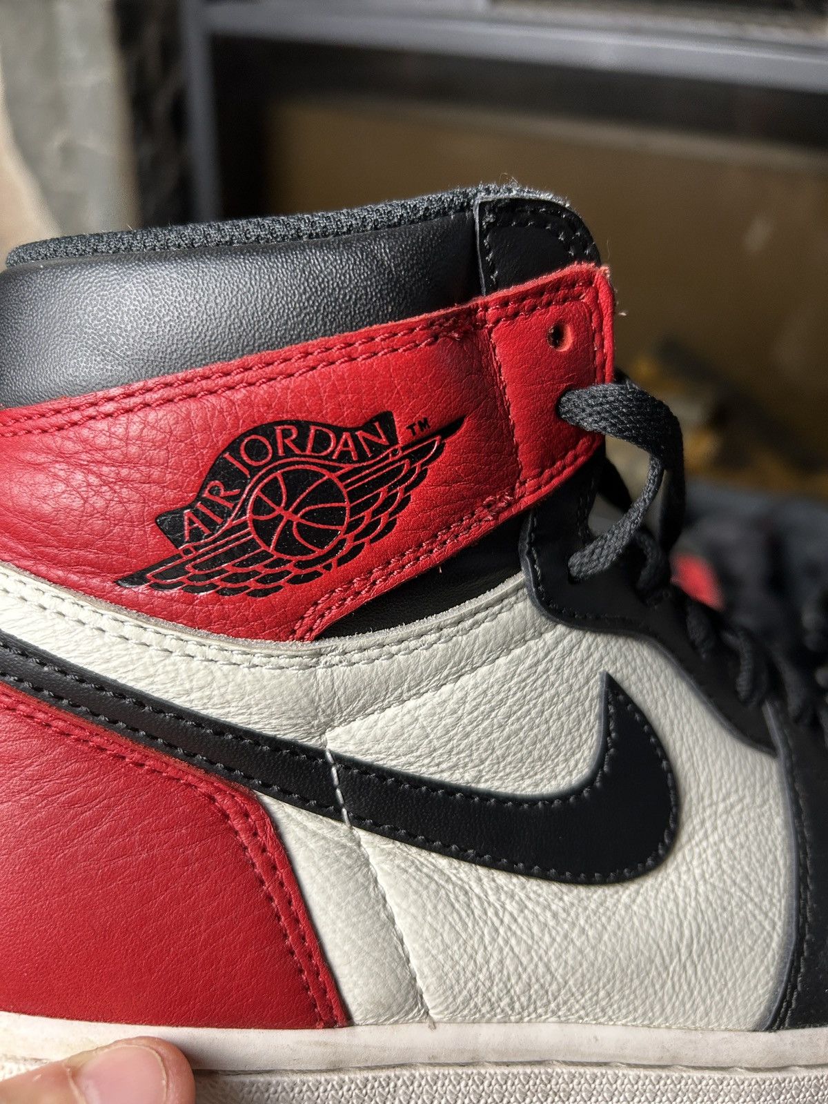 Jordan Brand Jordan 1 bred toe Size US 9 / EU 42 - 5 Thumbnail