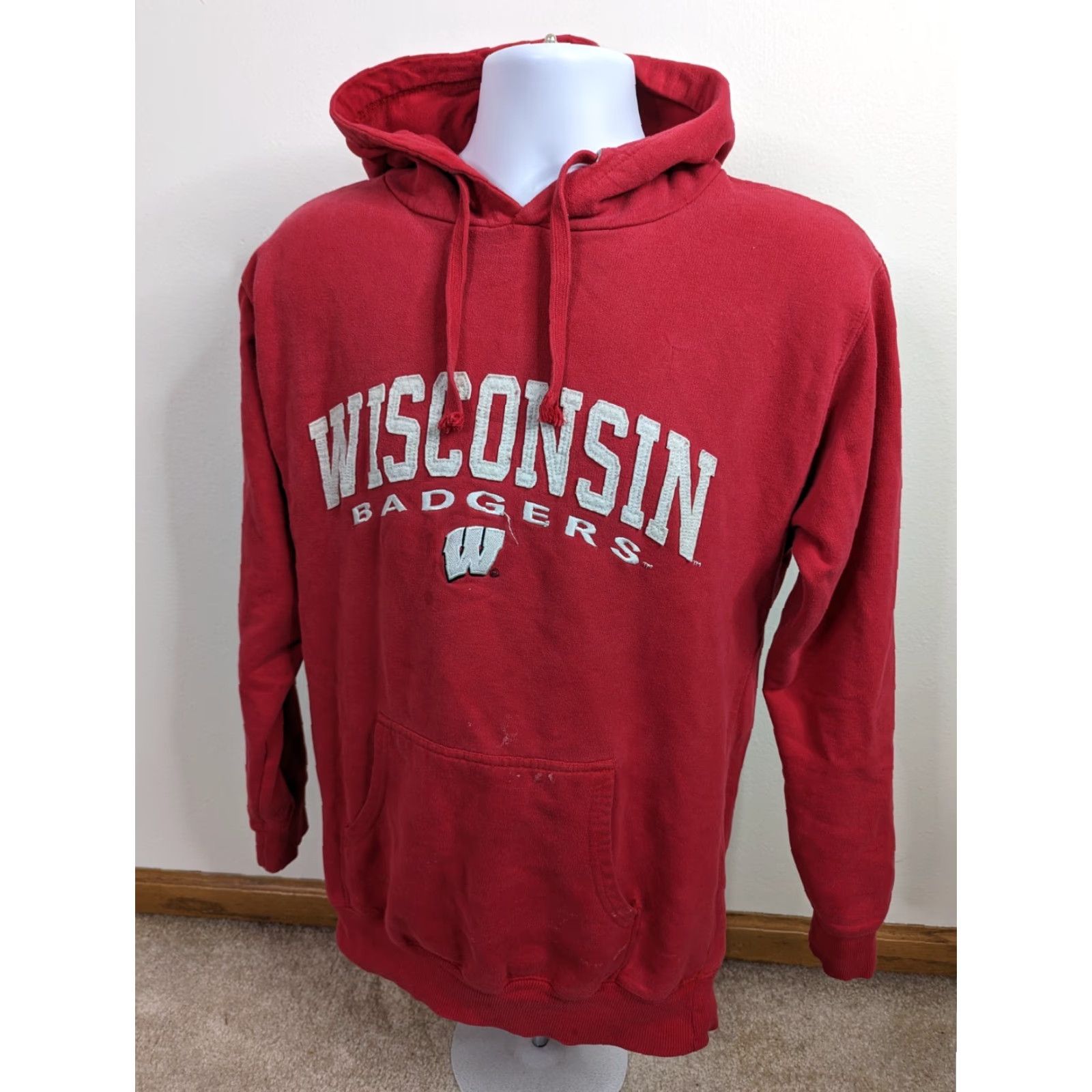 Vintage VINTAGE Wisconsin Badger Hoodie Unisex Adults Hoodie Medium Red Distressed Hooded Sweatshirt Size US S / EU 44-46 / 1 - 2 Thumbnail
