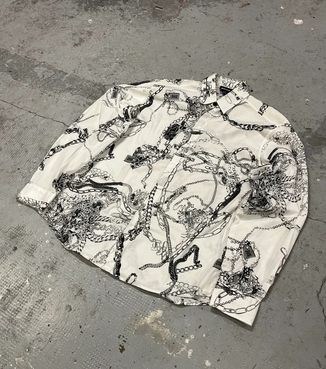 Just Cavalli AW2019 Cavalli White Chain Linked Mafia Shirt Size US S / EU 44-46 / 1 - 4 Thumbnail