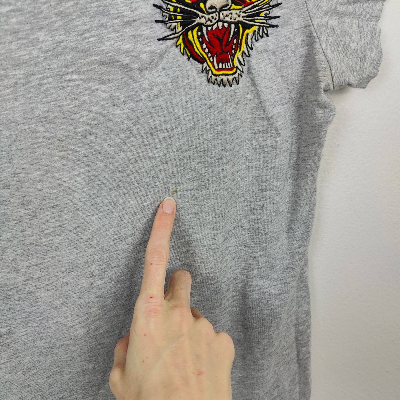 Ed Hardy Vintage Y2K Ed Hardy T-Shirt Womens Large Gray Heather Tiger Size L / US 10 / IT 46 - 3 Thumbnail
