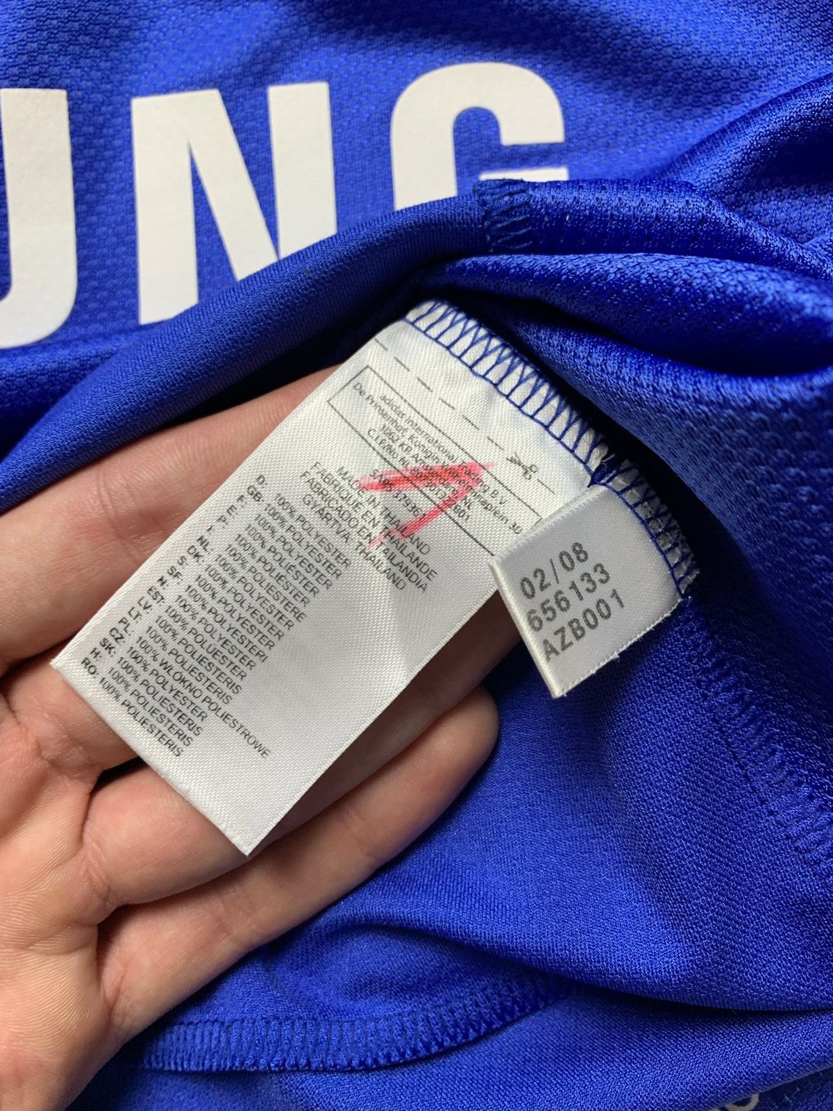 Adidas × Chelsea Soccer × Vintage Vintage adidas Chelsea soccer jersey Samsung size L Size US L / EU 52-54 / 3 - 6 Thumbnail
