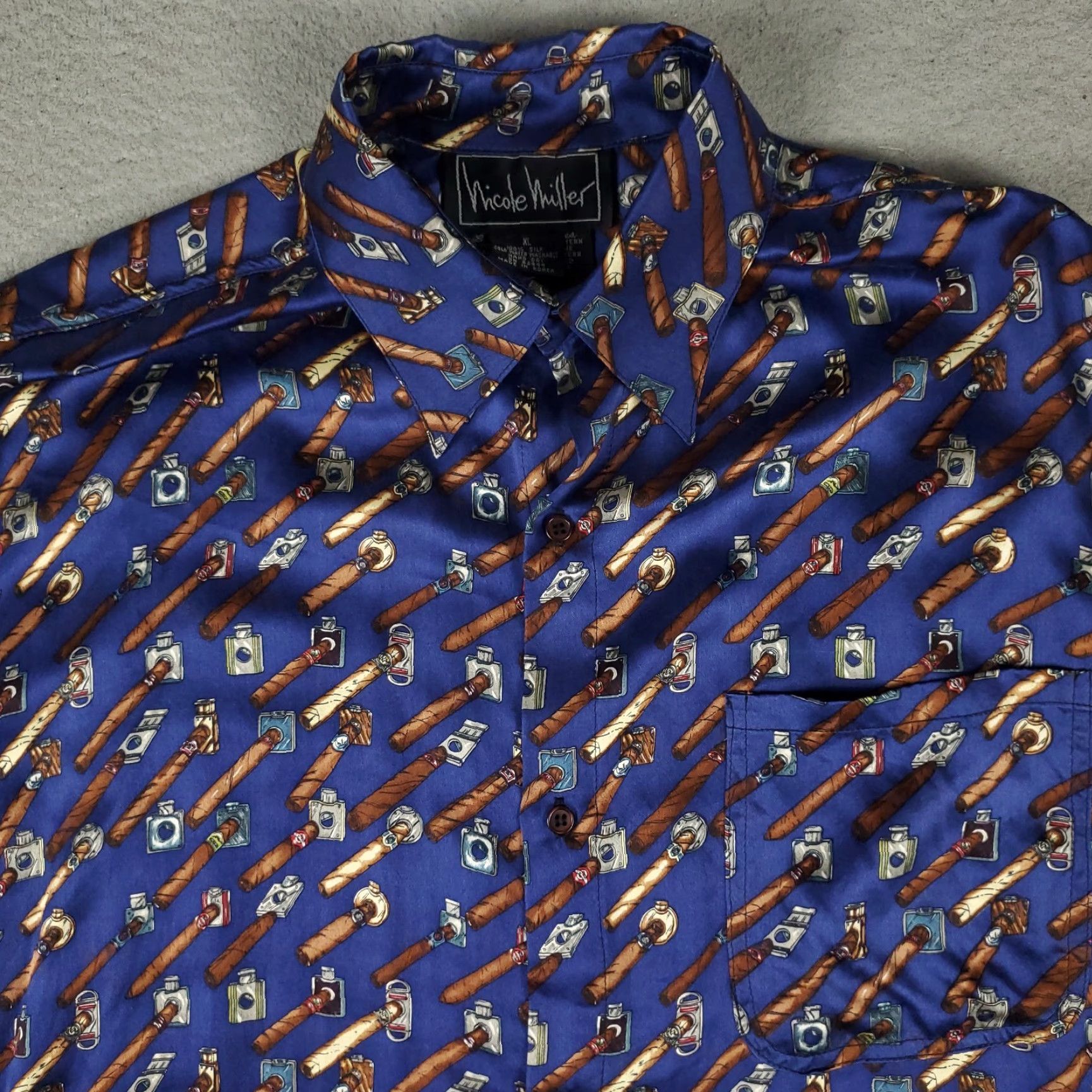 Nicole Miller VINTAGE Nicole Miller Shirt Mens XL Blue Silk Graphic Print Button-Up Short Sleeve Collared Cigar Art 90s Casual Party/Cocktail Travel Size US XL / EU 56 / 4 - 2 Thumbnail