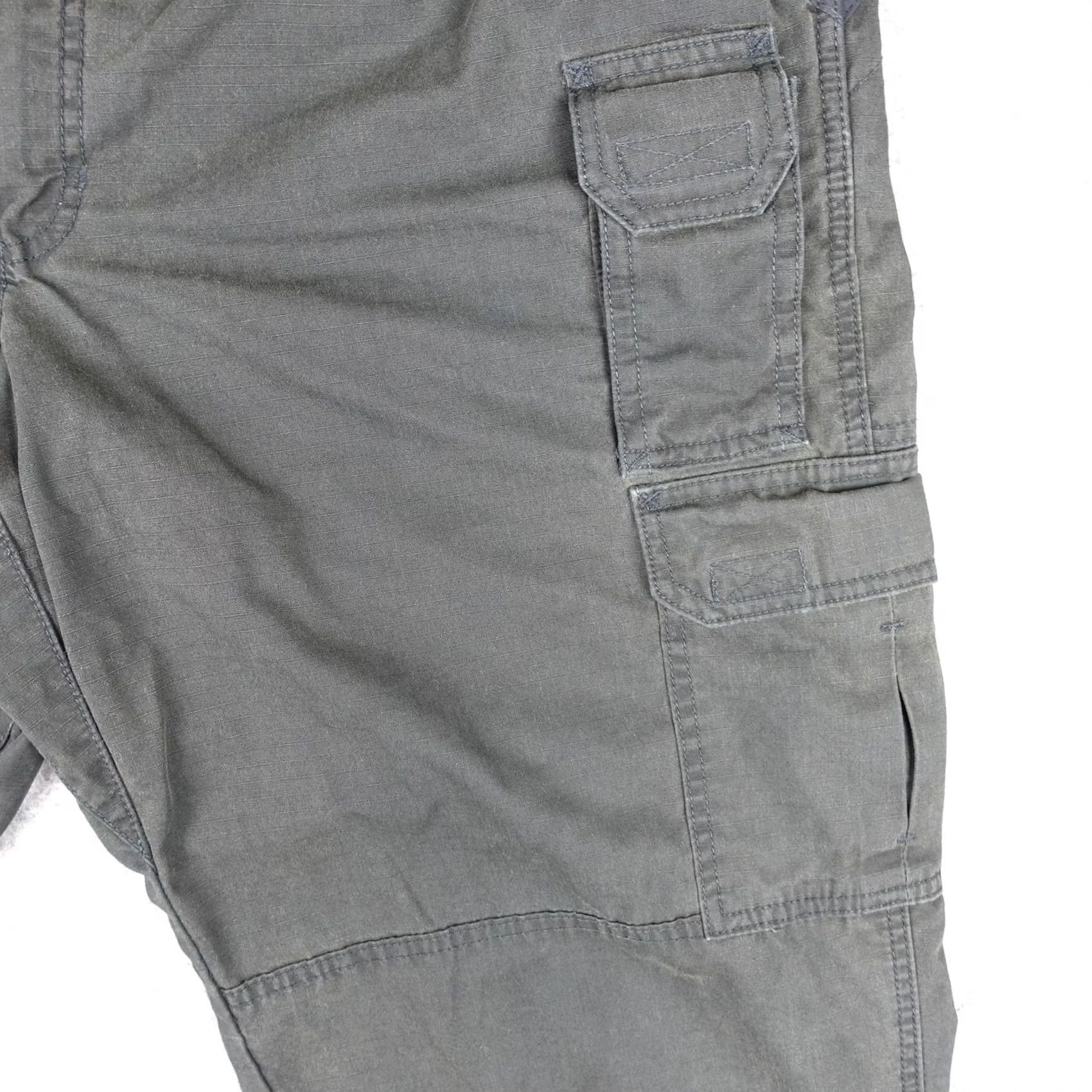 Vintage 5.11 Tactical Cargo Pants Mens 32x31 Green Elastic Waist Ripstop Workwear Cargo Pocket Pants Mens Green 5.11 Taclite Pro Size US 32 / EU 48 - 3 Thumbnail