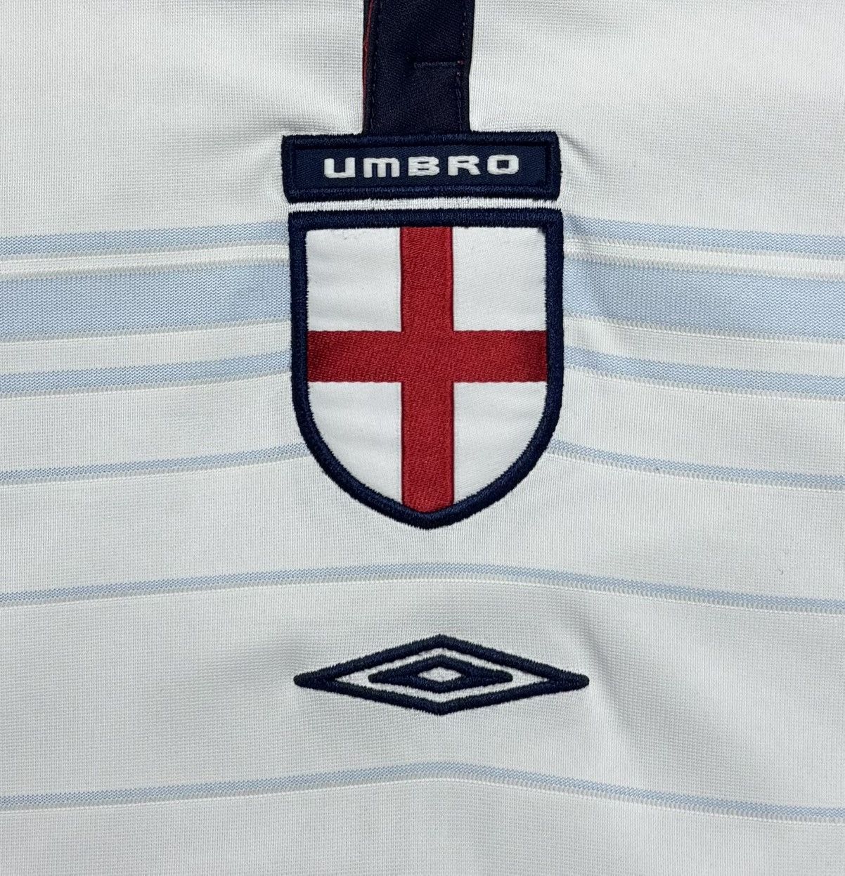 Umbro England 2003 2005 Home Shirt Soccer Jersey Long Sleeve Umbro Size US L / EU 52-54 / 3 - 12 Thumbnail