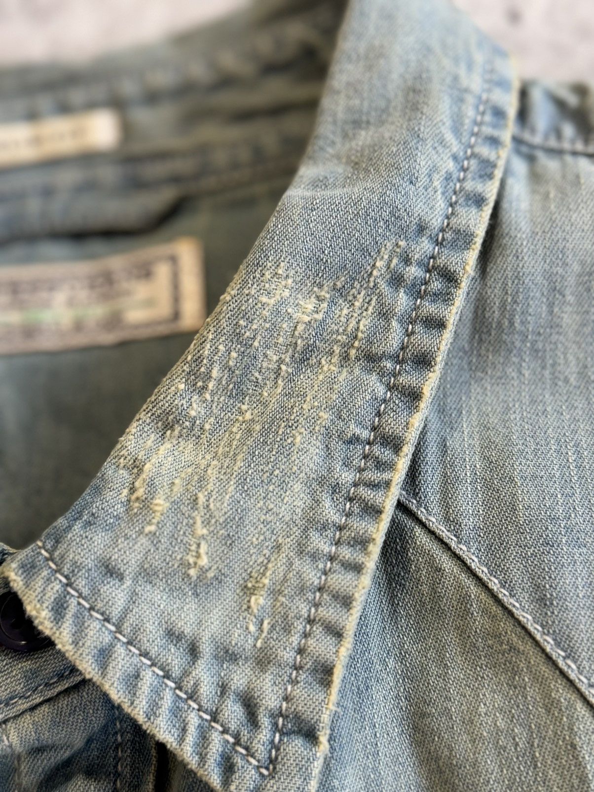 Guess × Vintage Guess denim shirt vintage 90s baby blue destroyed distressed Size US L / EU 52-54 / 3 - 7 Thumbnail