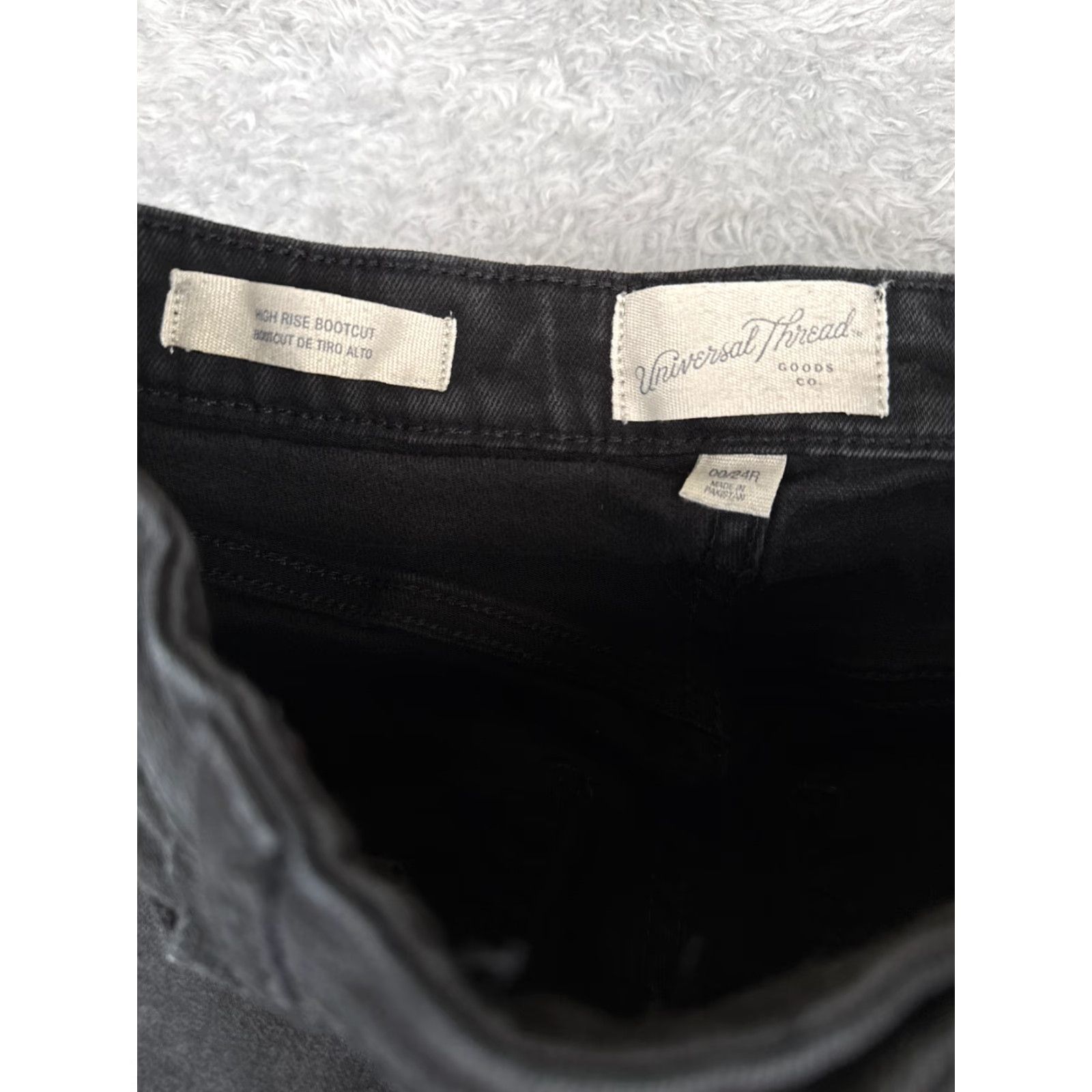 Vintage Universal Thread Jeans Women 00 Black Denim Bootcut Jeans Mid Rise 5-Pocket Cotton Cotton 24x29 Black Women Jeans 00 Regular Size 24" / US 00 / IT 34 - 6 Thumbnail