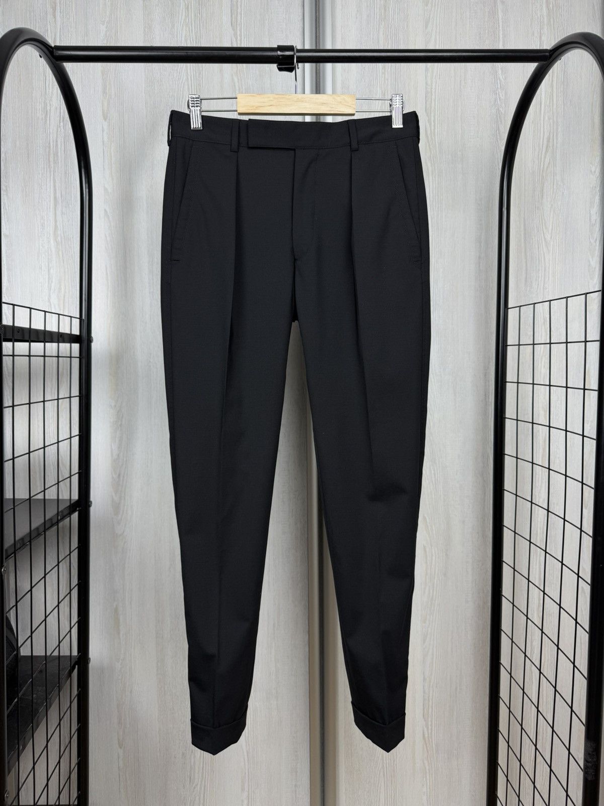 Paul Smith Paul Smith black wool stretch classic casual dress pants Size US 28 / EU 44 - 1 Thumbnail