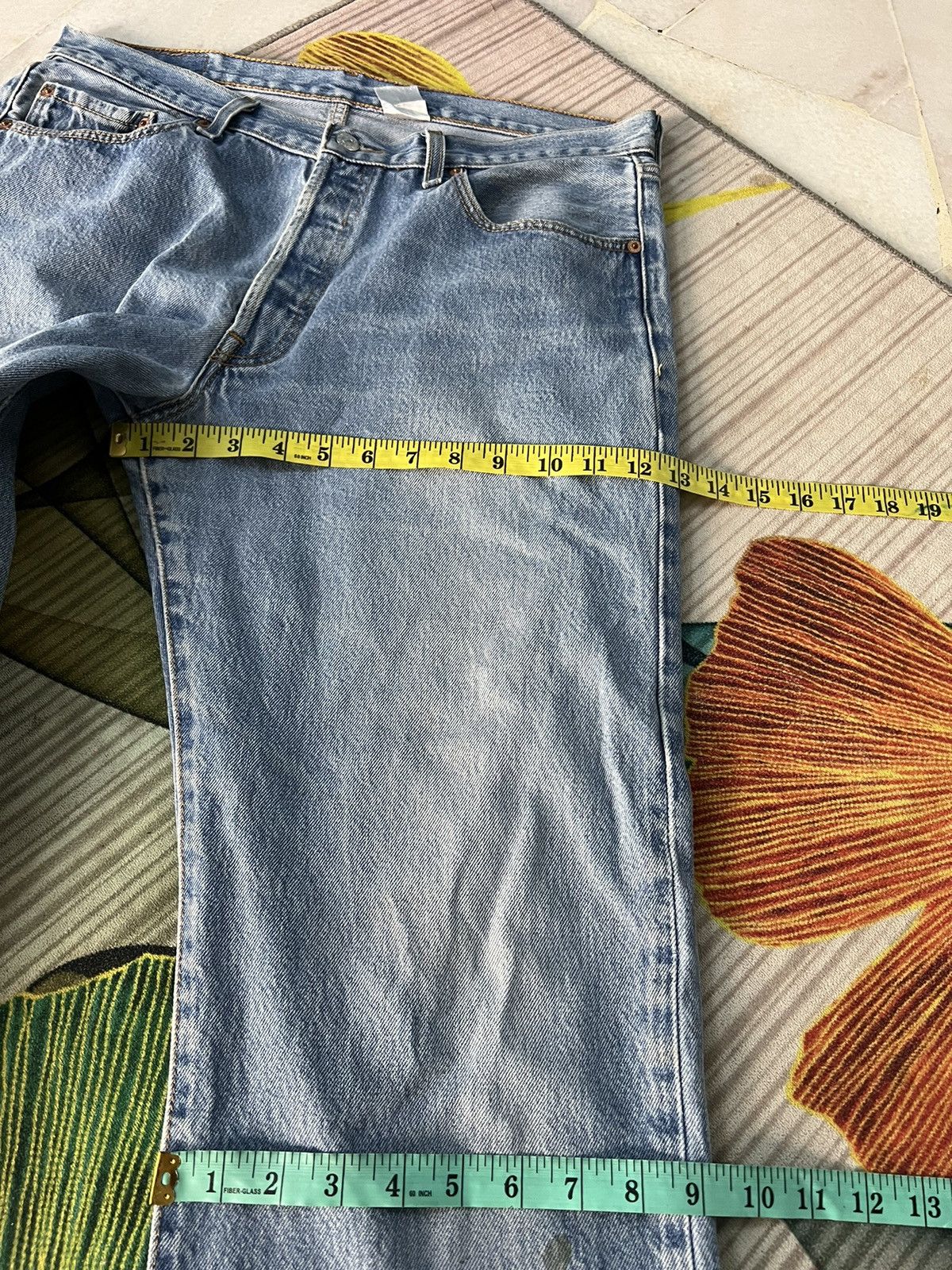 Le Grande Bleu (L.G.B.) × Levi's × Levi's Vintage Clothing VINTAGE LEVIS 501 XX LIGHT WASH JEANS Size US 34 / EU 50 - 15 Thumbnail