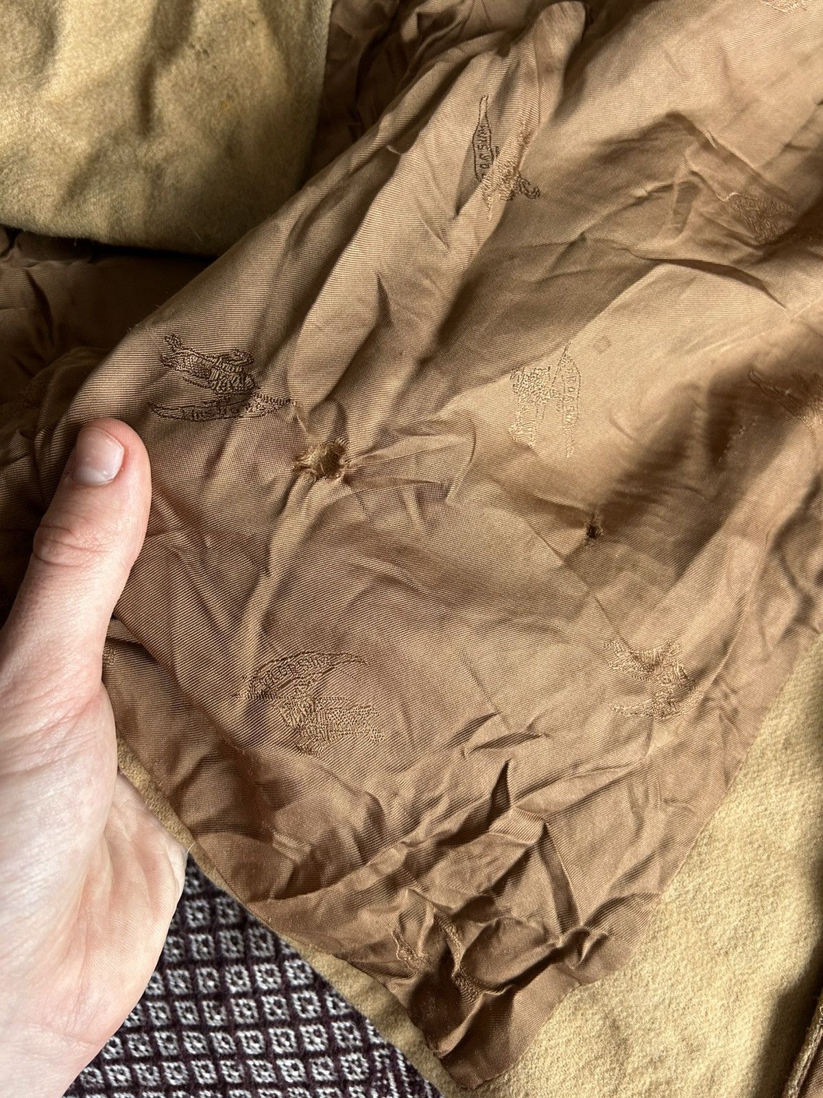 Burberry × Vintage Vintage Burberry Heavy Coat Wool & Cashmere Thrashed Size XL Size US XL / EU 56 / 4 - 14 Thumbnail