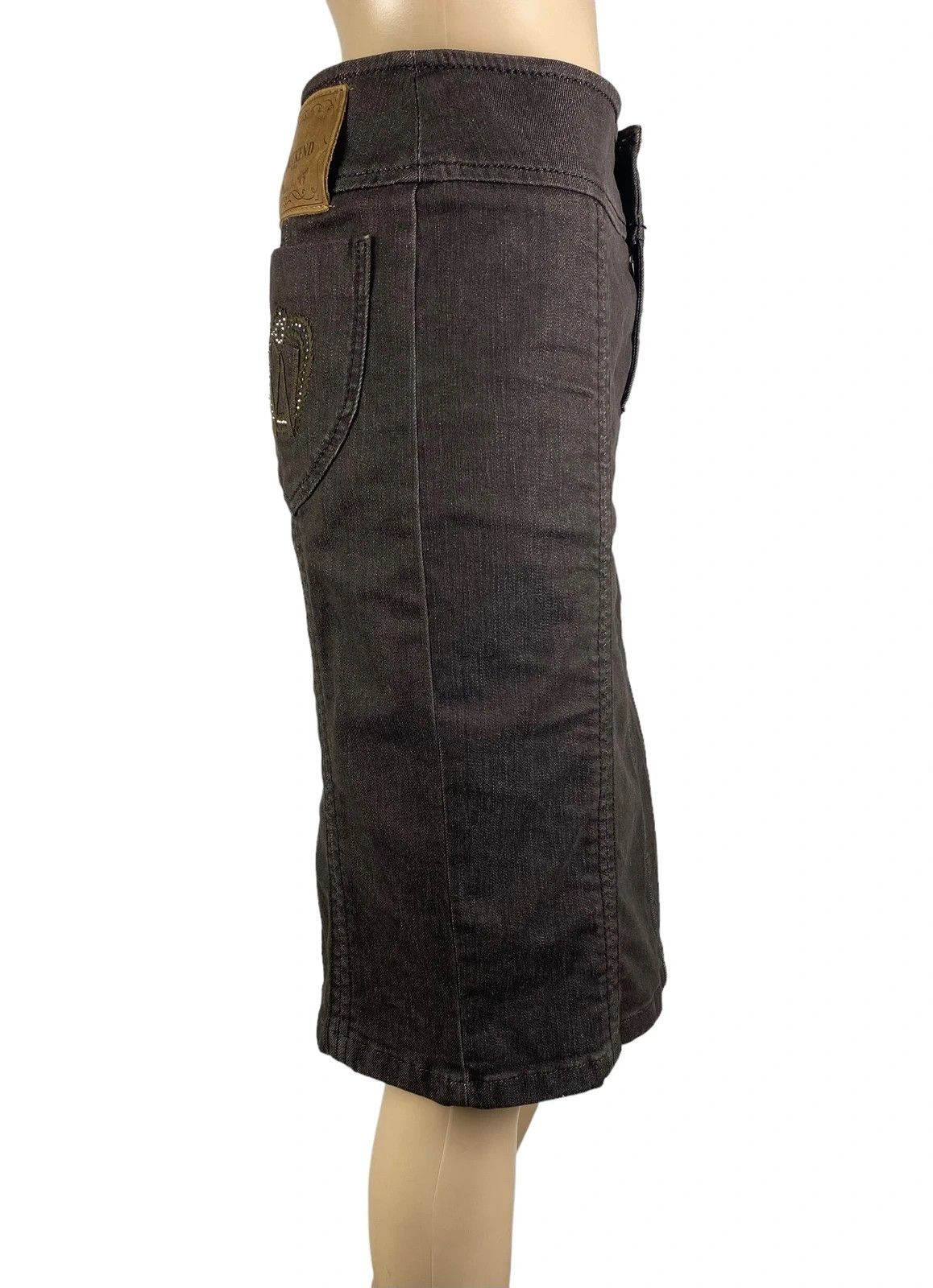 Weekend Max Mara Weekend Max Mara Denim Skirt Midi Embroidery Logo size UK10 Size 28" / US 6 / IT 42 - 5 Thumbnail
