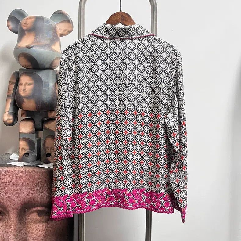 Louis Vuitton Louis Vuitton Full print shirt Size XS / US 0-2 / IT 36-38 - 2 Thumbnail