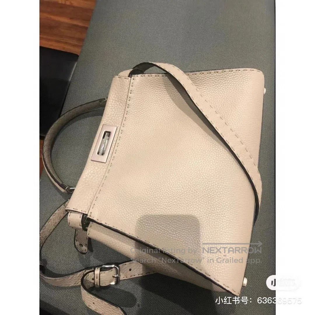 Fendi Fendi Peekaboo Medium Classic. Size ONE SIZE - 5 Thumbnail