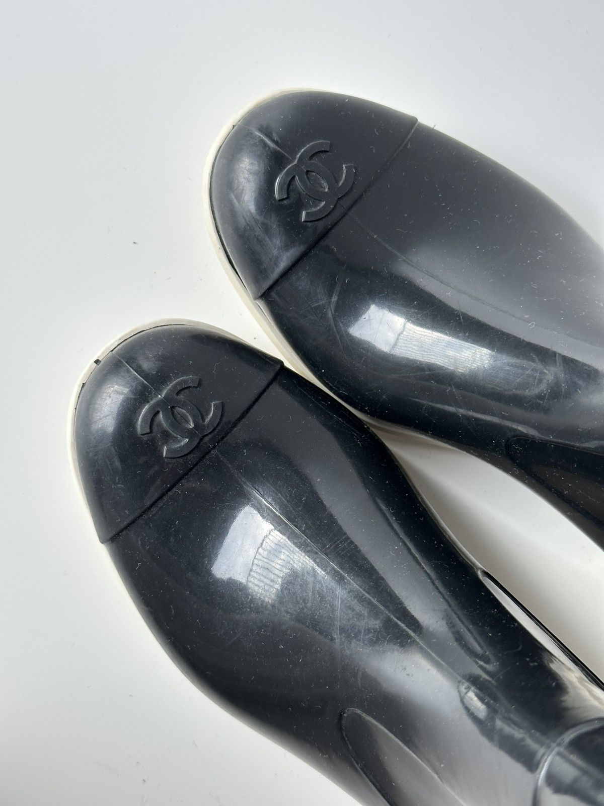 Chanel Chanel Black Rubber Camellia Flower Rain Boots Size US 7 / IT 37 - 7 Thumbnail