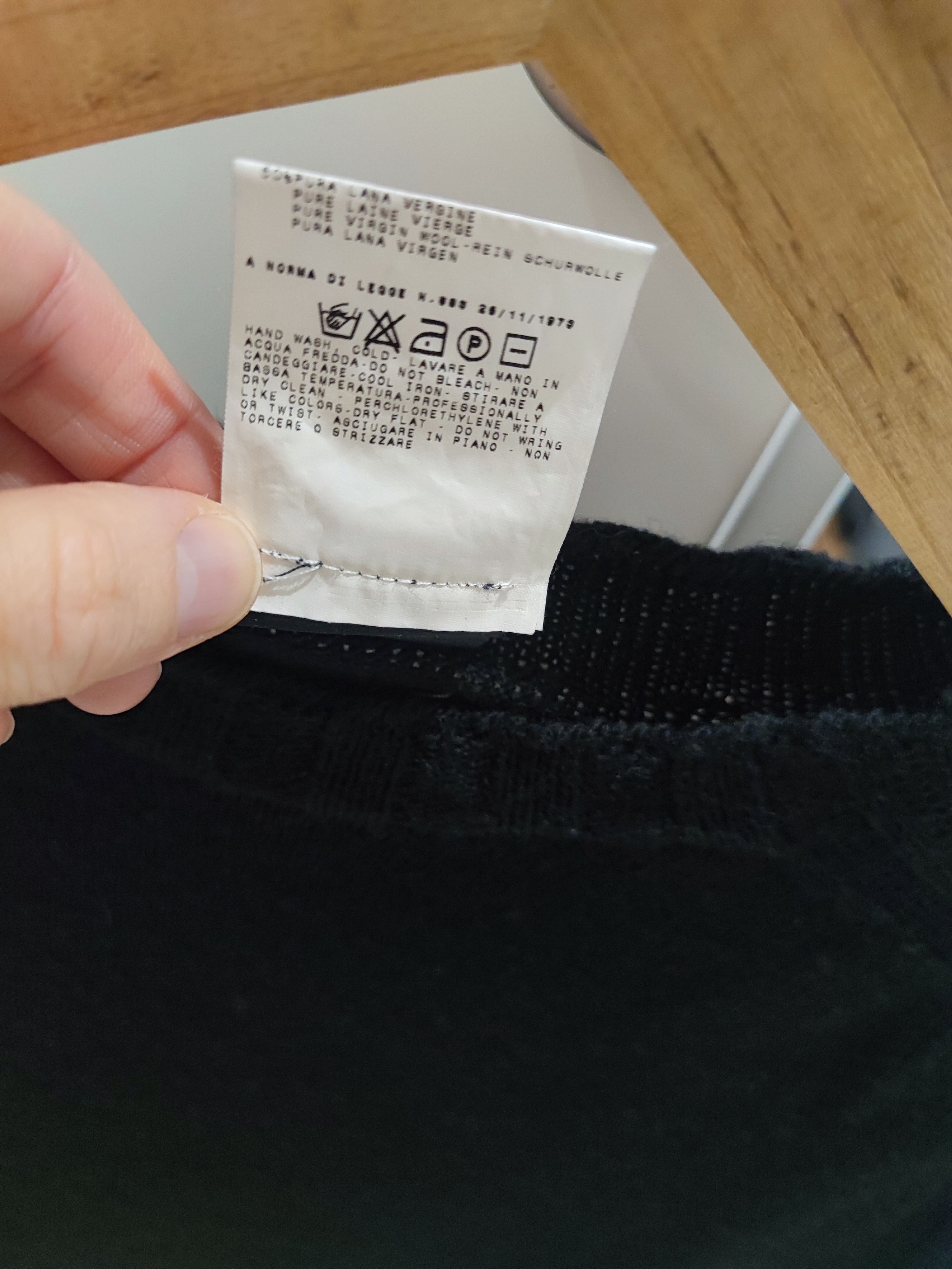 Dolce & Gabbana wool Black knit - size 48 Size US M / EU 48-50 / 2 - 5 Thumbnail