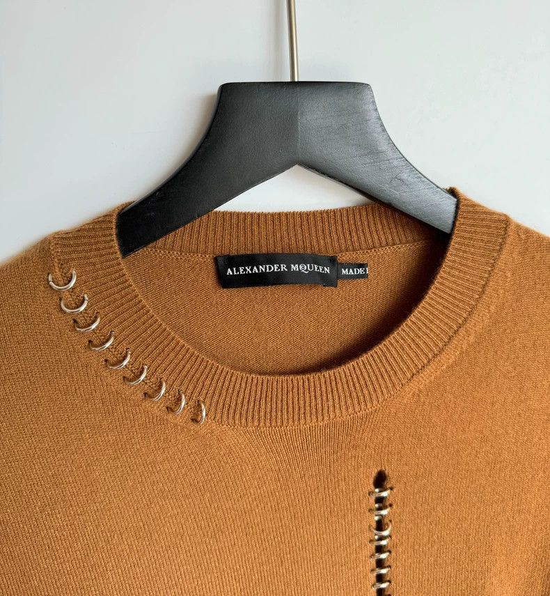 Alexander McQueen Alexander Mcqueen Destroy the metal ring cashmere sweater Size US XS / EU 42 / 0 - 6 Thumbnail