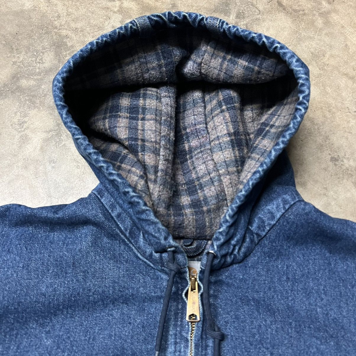 Carhartt × Carhartt Wip × Vintage Vintage Carhartt J139 Blanket-Lined Denim Hooded Jacket Size US XXL / EU 58 / 5 - 4 Thumbnail
